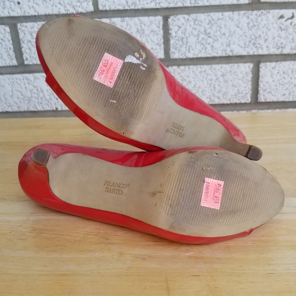 Red peep-toe heels - Picture 12 of 12